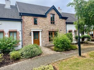 47 Thomond Lodge, Ballymahon, Co. Longford. N39 DX33